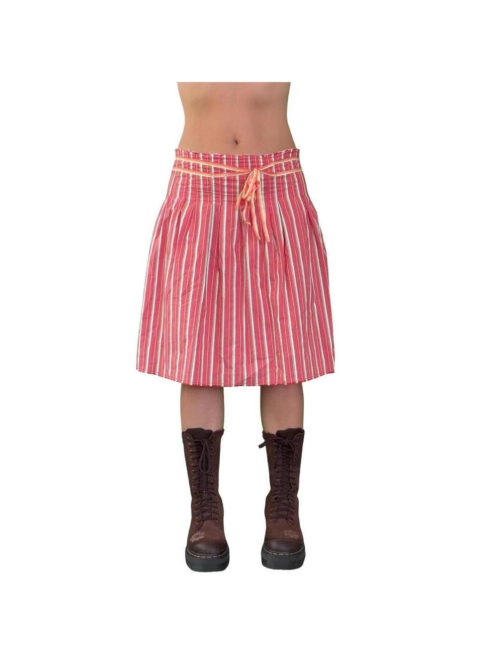 Y2K CHIC COQUETTE MINIMALIST SKIRT